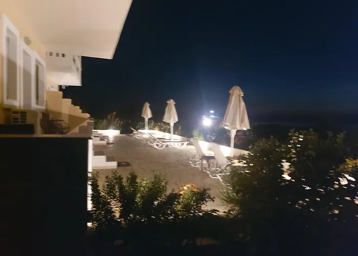 Aktaion Apartments