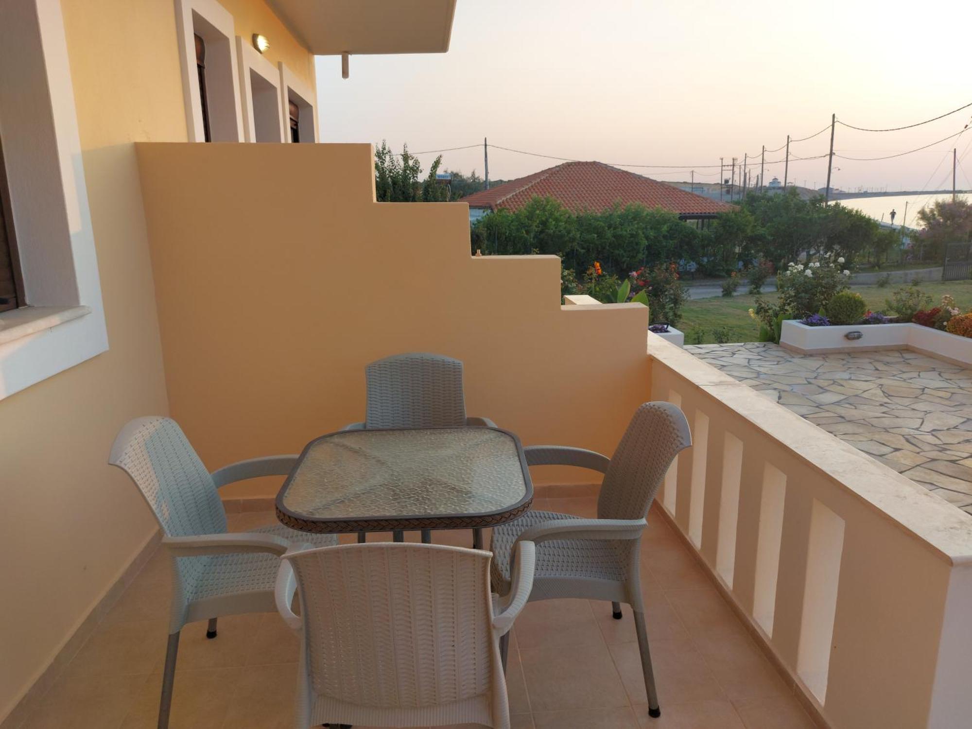 Aktaion Apartment *